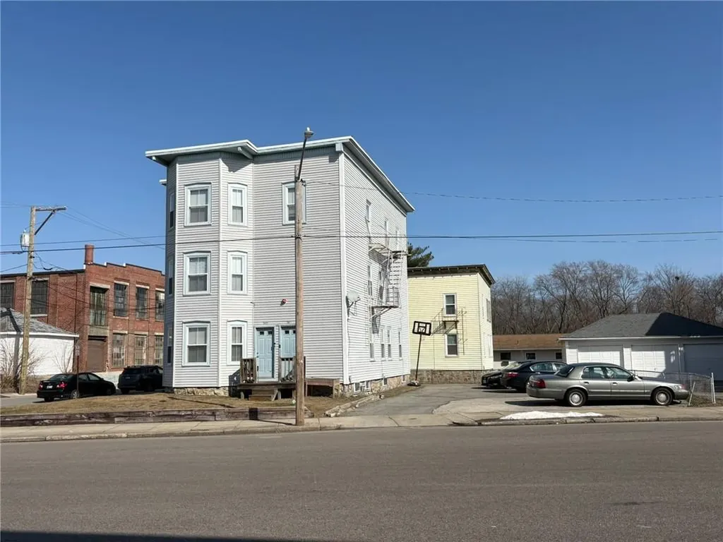 551 Wood Avenue Woonsocket RI 02895