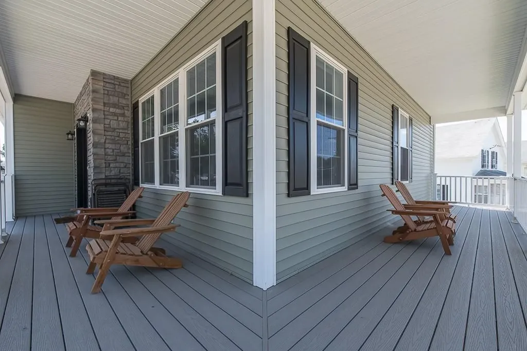 7 Theresa Marie Avenue Woonsocket RI 02895