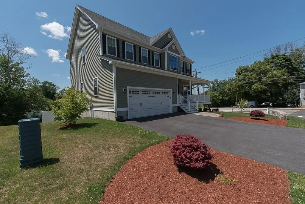 7 Theresa Marie Avenue Woonsocket RI 02895