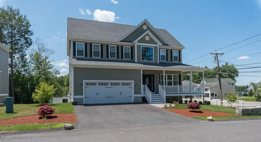 7 Theresa Marie Avenue Woonsocket RI 02895