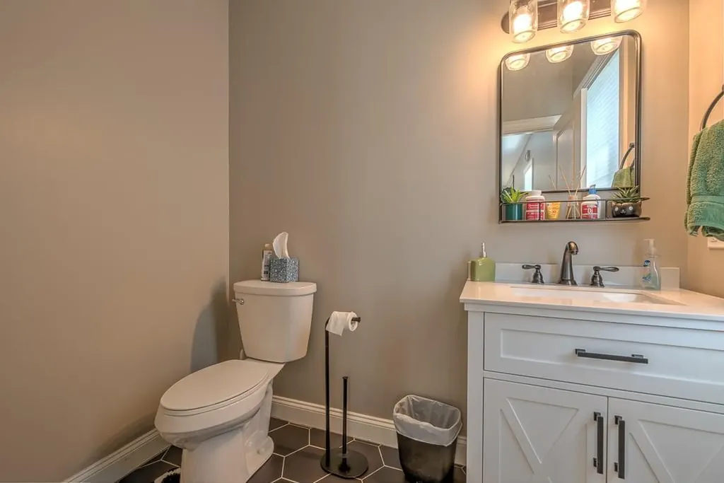 7 Theresa Marie Avenue Woonsocket RI 02895