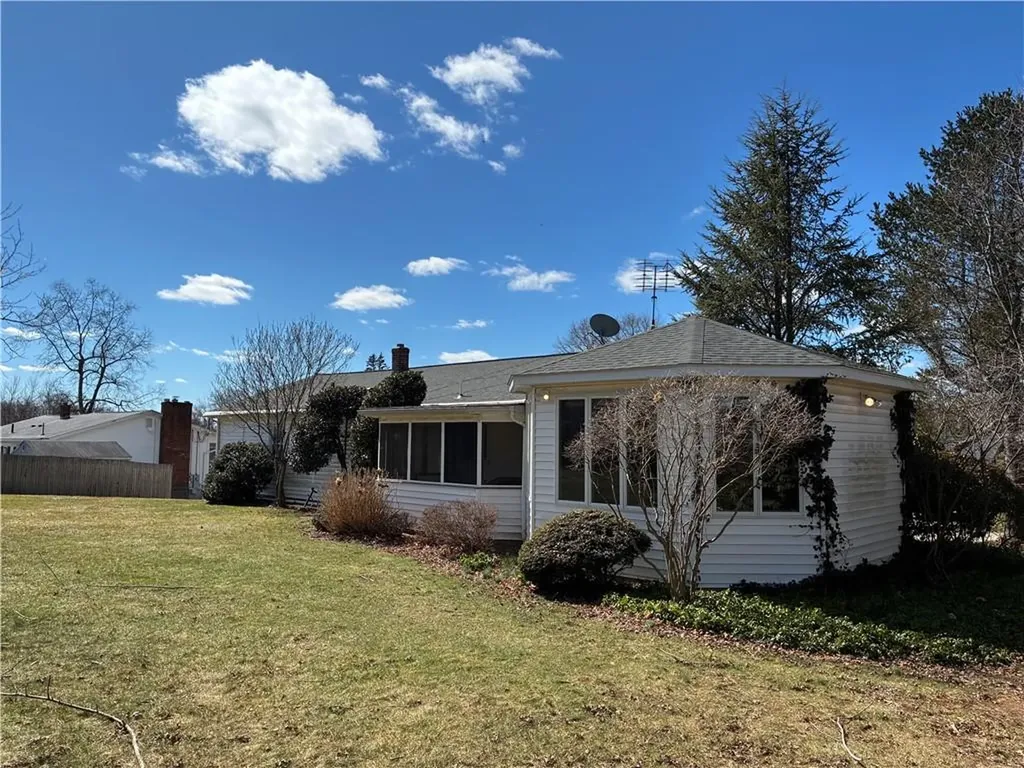 3 Lise Drive Cumberland RI 02864