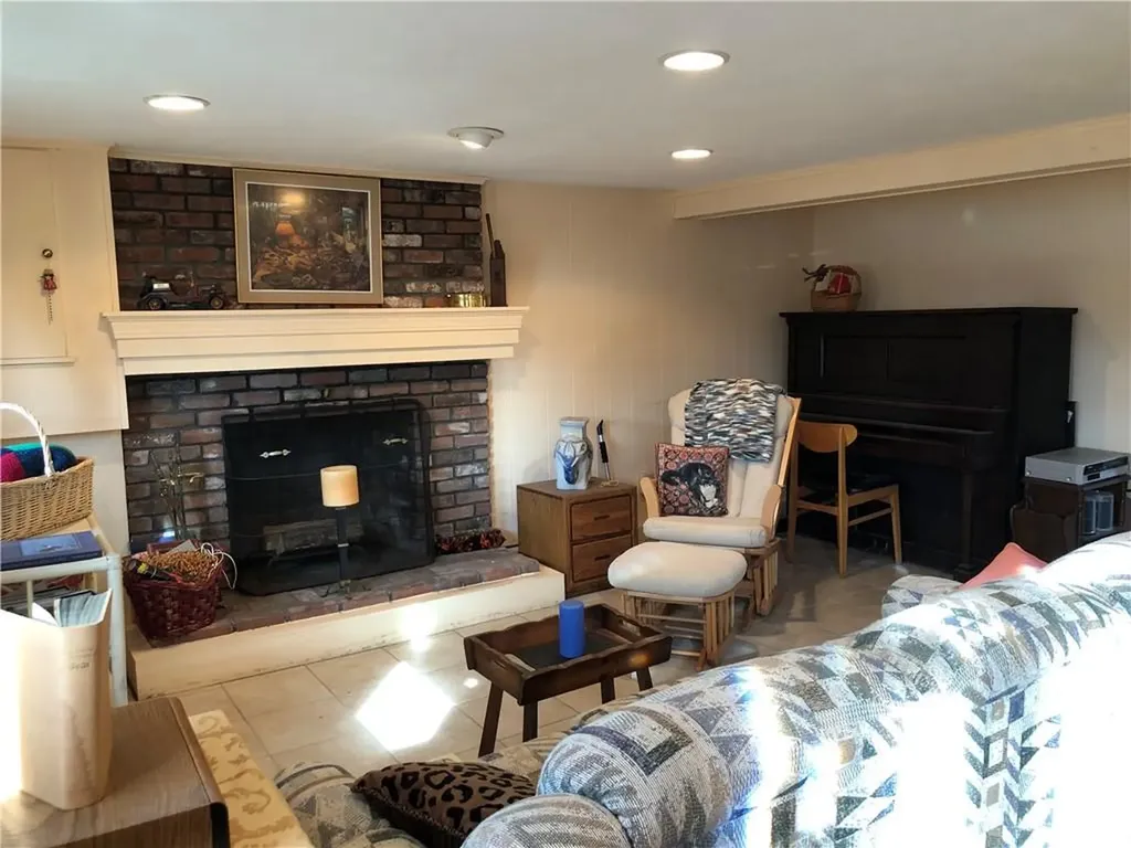 3 Lise Drive Cumberland RI 02864