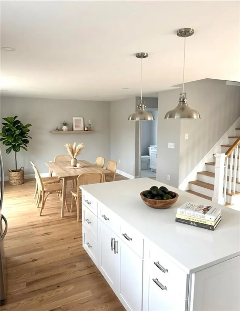 339 East Street Cranston RI 02920