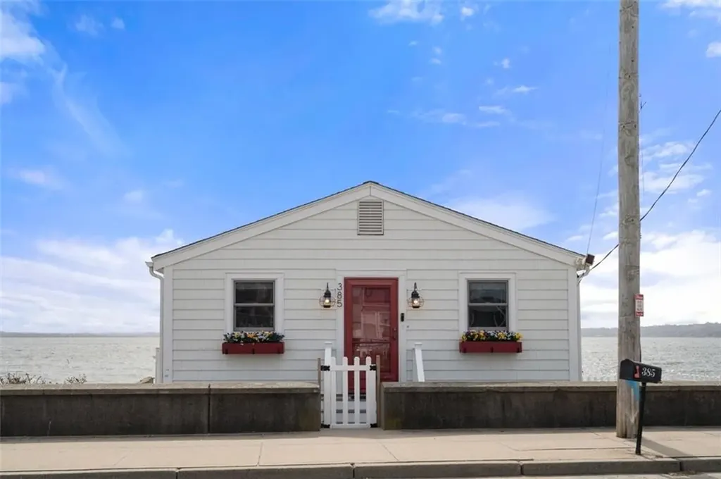 385 Park Avenue Portsmouth RI 02871