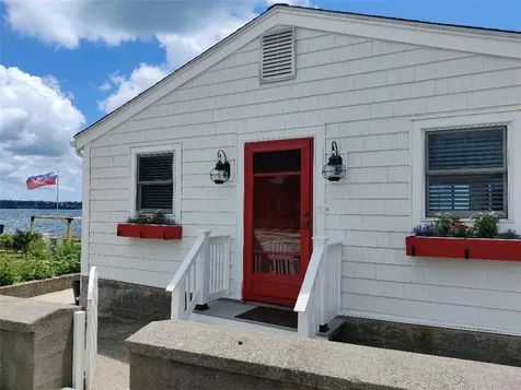 385 Park Avenue Portsmouth RI 02871