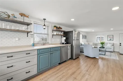 385 Park Avenue Portsmouth RI 02871