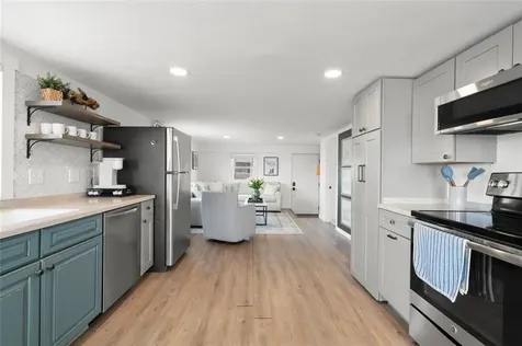 385 Park Avenue Portsmouth RI 02871