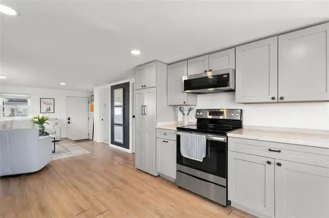 385 Park Avenue Portsmouth RI 02871