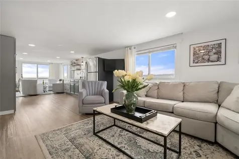 385 Park Avenue Portsmouth RI 02871