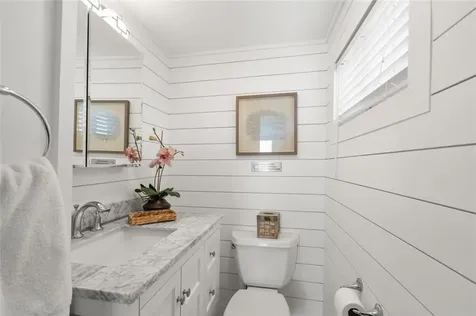 385 Park Avenue Portsmouth RI 02871