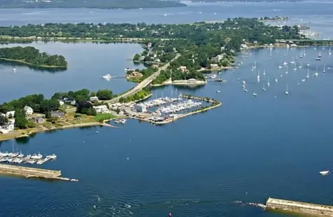 385 Park Avenue Portsmouth RI 02871