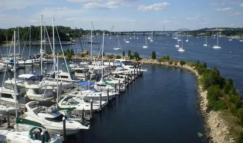 385 Park Avenue Portsmouth RI 02871