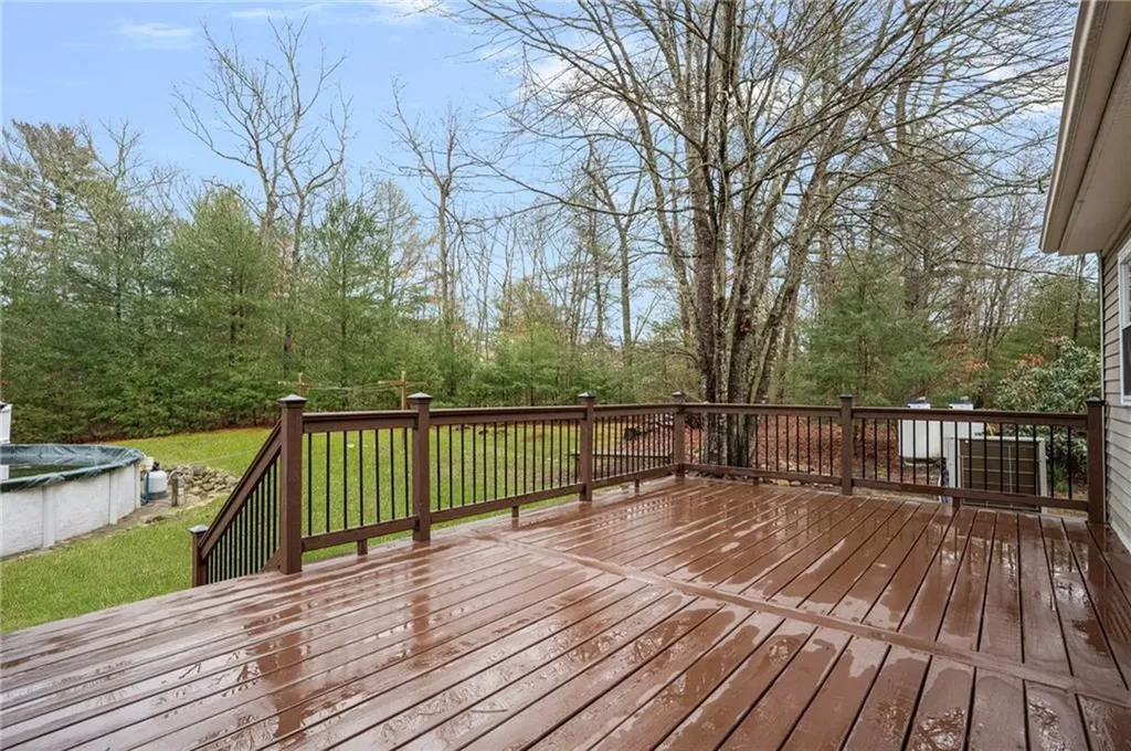 11 Chelsea Farm Drive Richmond RI 02898