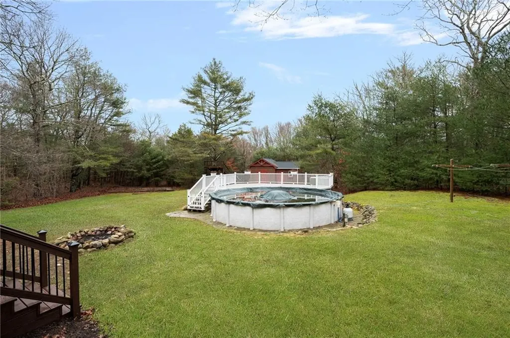 11 Chelsea Farm Drive Richmond RI 02898