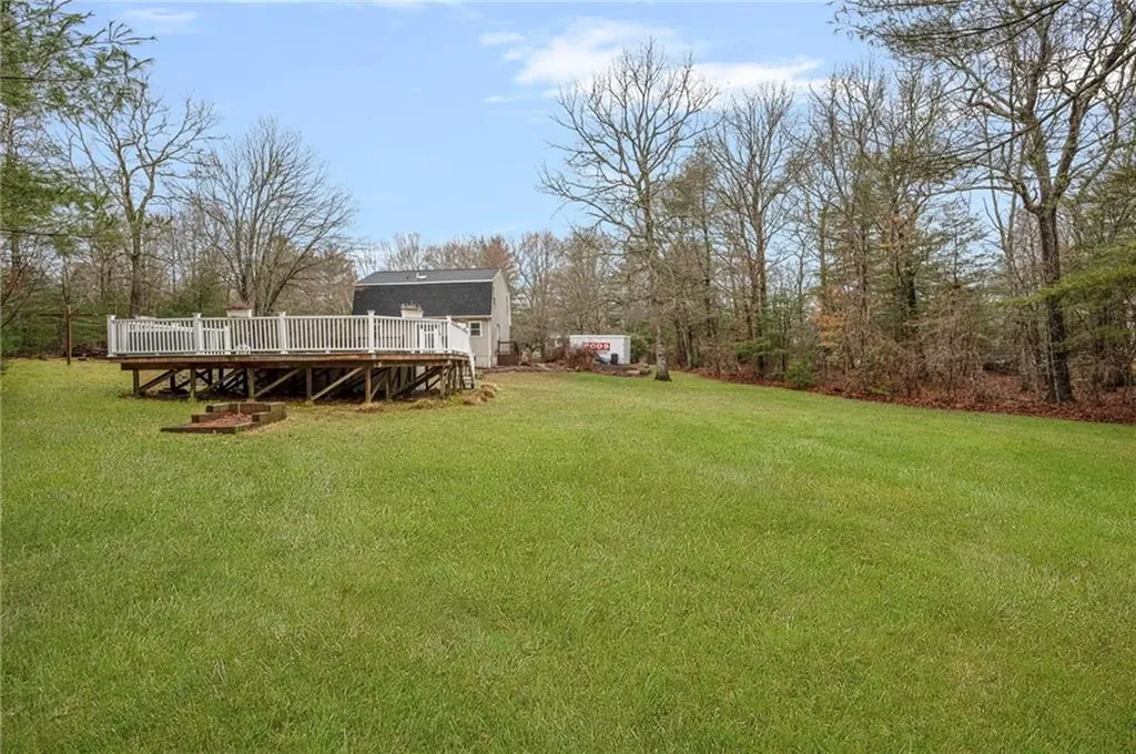 11 Chelsea Farm Drive Richmond RI 02898