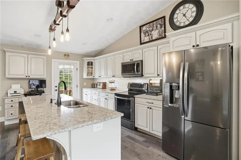 27 Remington Farm Drive Coventry RI 02816