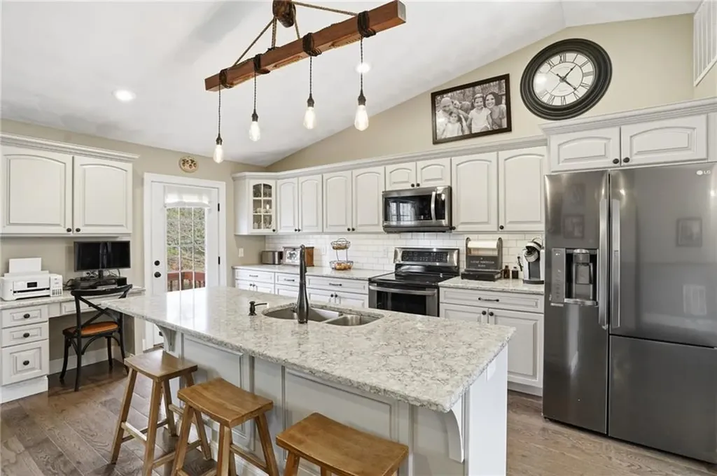 27 Remington Farm Drive Coventry RI 02816