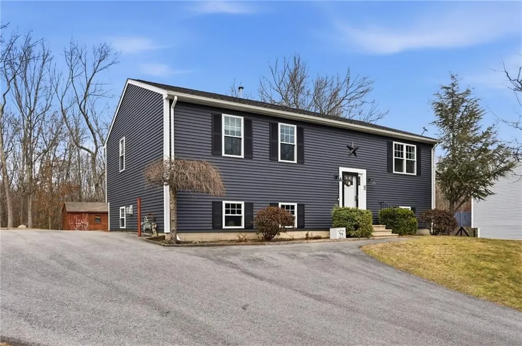 27 Remington Farm Drive Coventry RI 02816