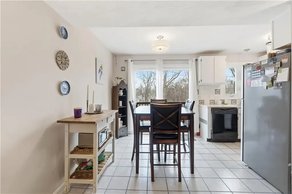47 Howard Avenue Coventry RI 02816