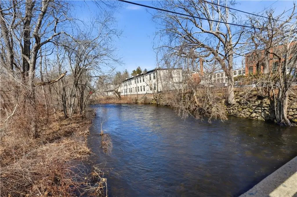 47 Howard Avenue Coventry RI 02816