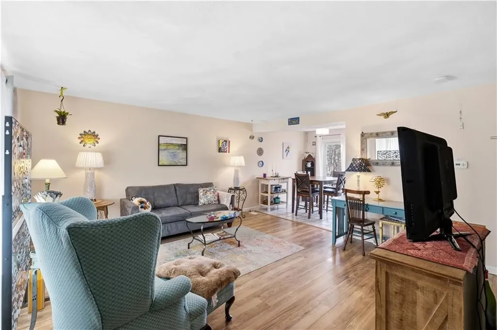 47 Howard Avenue Coventry RI 02816