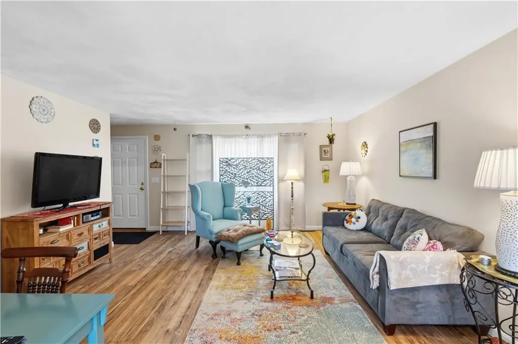 47 Howard Avenue Coventry RI 02816