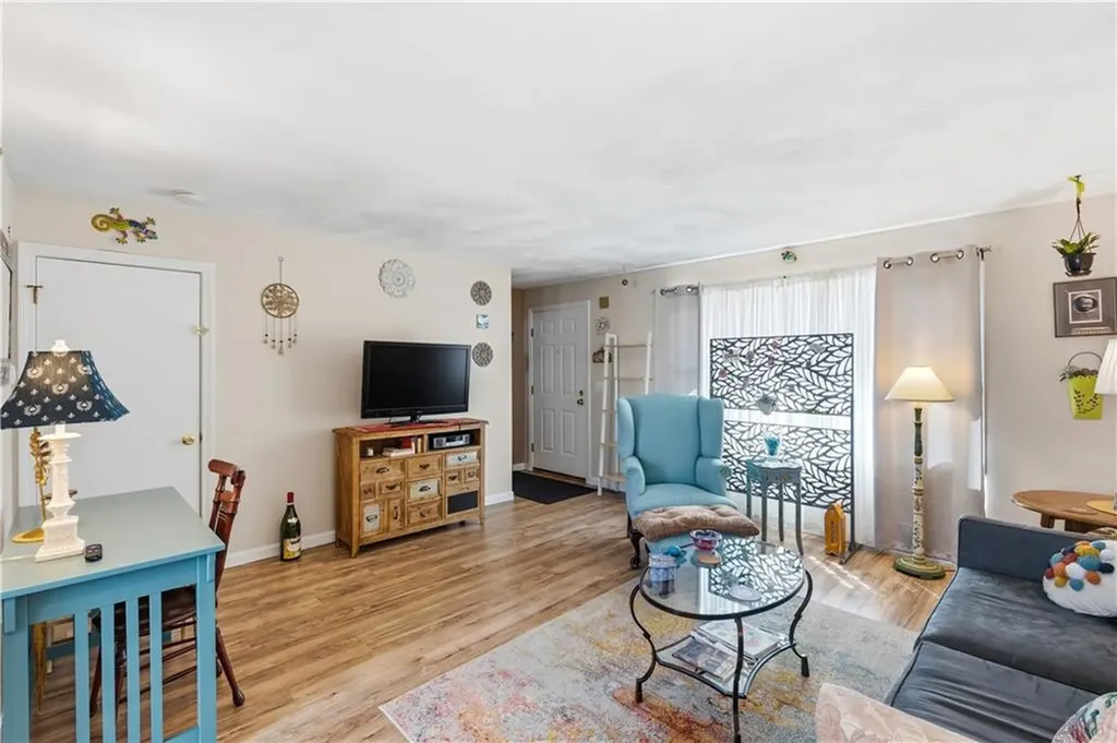 47 Howard Avenue Coventry RI 02816