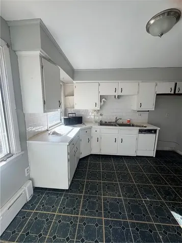 1639 Bulgarmarsh Road Tiverton RI 02878