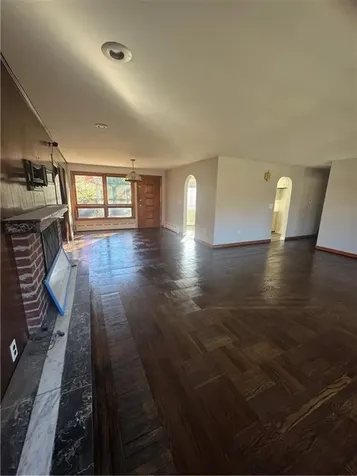 1639 Bulgarmarsh Road Tiverton RI 02878