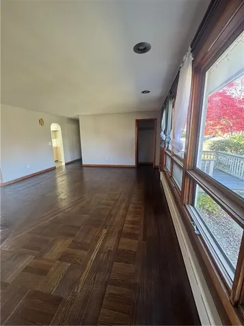 1639 Bulgarmarsh Road Tiverton RI 02878