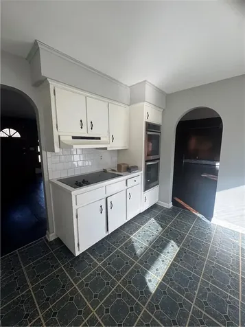 1639 Bulgarmarsh Road Tiverton RI 02878