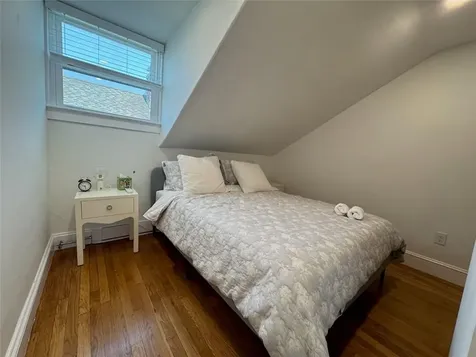 8 Barney Street Newport RI 02840