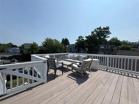 8 Barney Street Newport RI 02840