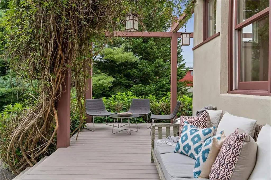 175 Ruggles Avenue Newport RI 02840