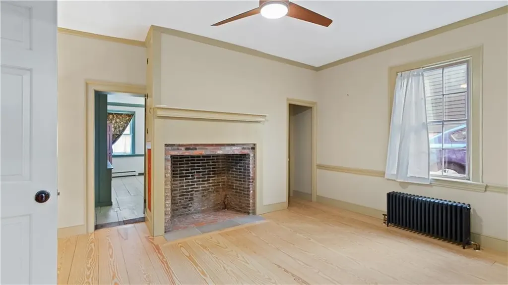 25 Post Road Warwick RI 02888