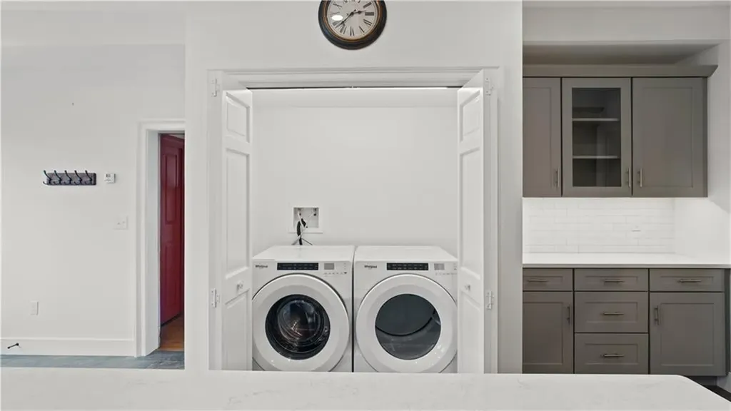 25 Post Road Warwick RI 02888