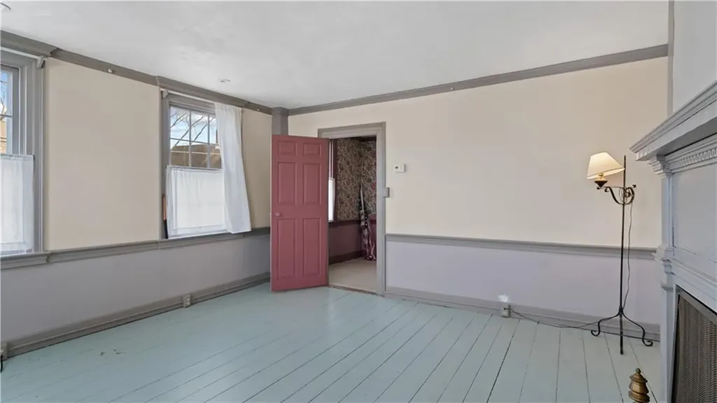 25 Post Road Warwick RI 02888