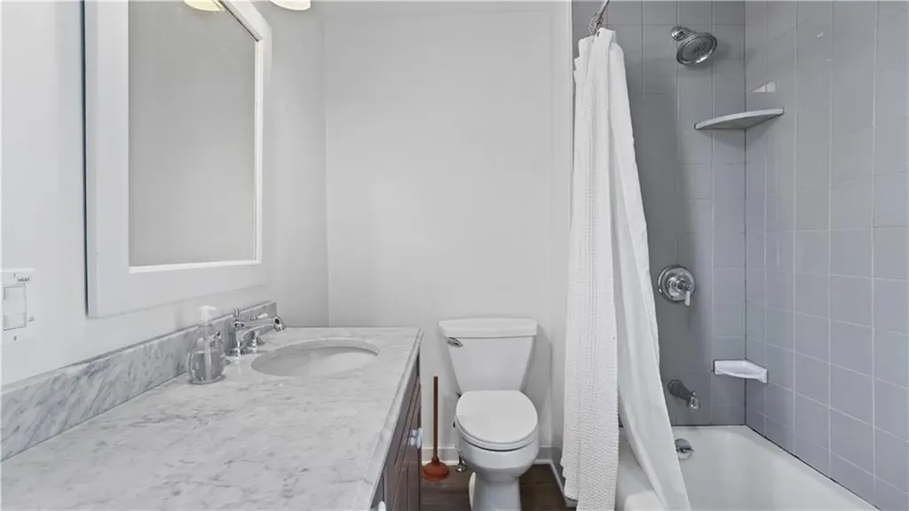 25 Post Road Warwick RI 02888