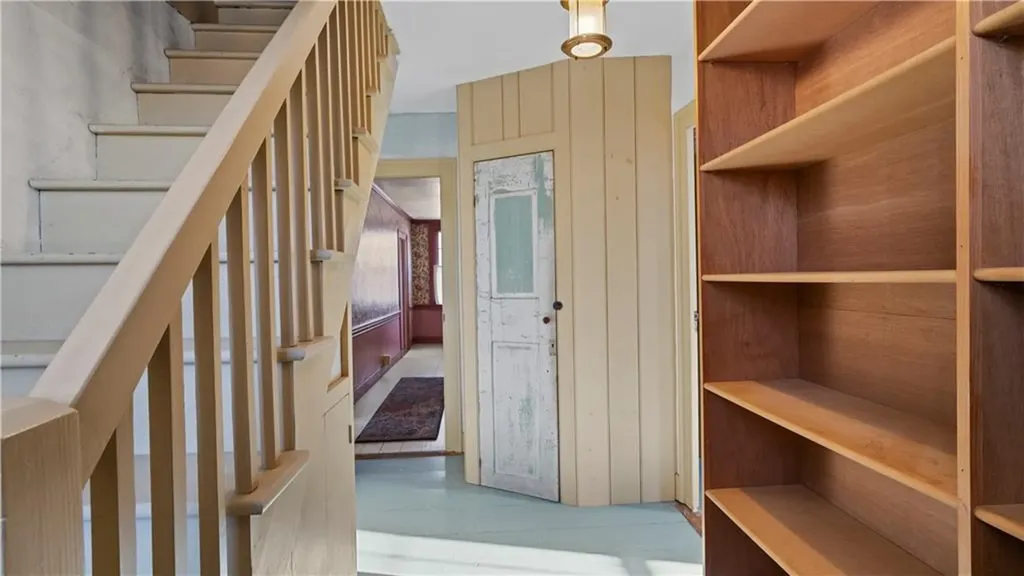 25 Post Road Warwick RI 02888