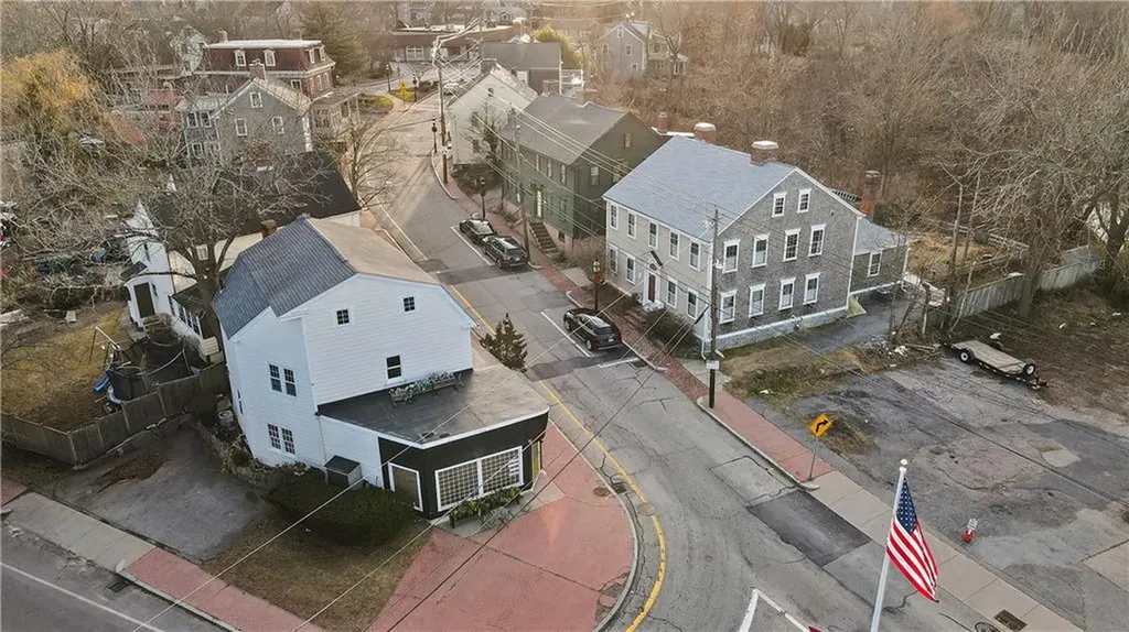 25 Post Road Warwick RI 02888