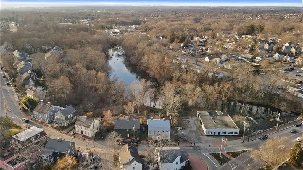 25 Post Road Warwick RI 02888