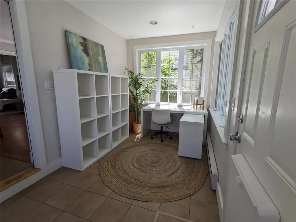 16 Dartmouth Street Newport RI 02840