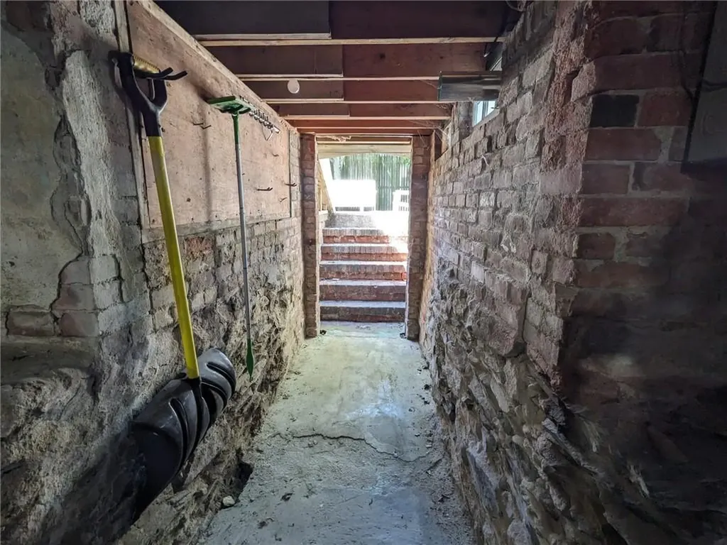 16 Dartmouth Street Newport RI 02840