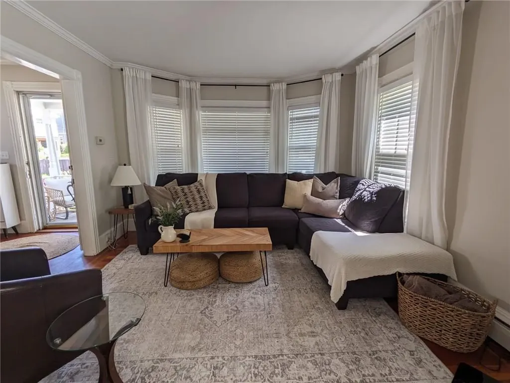 16 Dartmouth Street Newport RI 02840