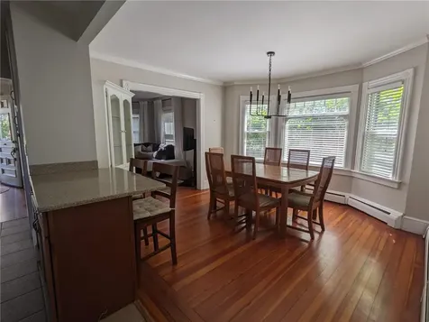 16 Dartmouth Street Newport RI 02840