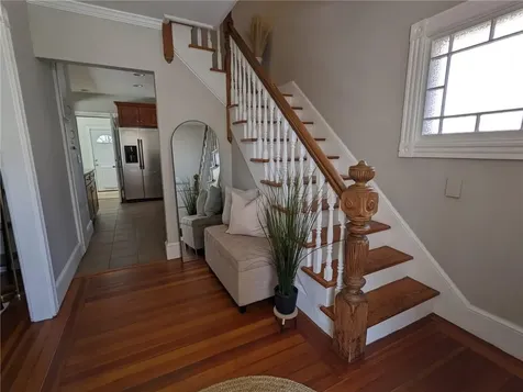 16 Dartmouth Street Newport RI 02840