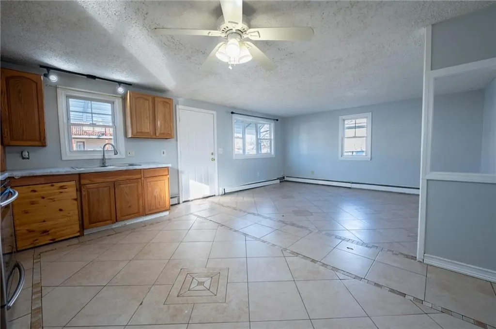 138 Glenbridge Avenue Providence RI 02909