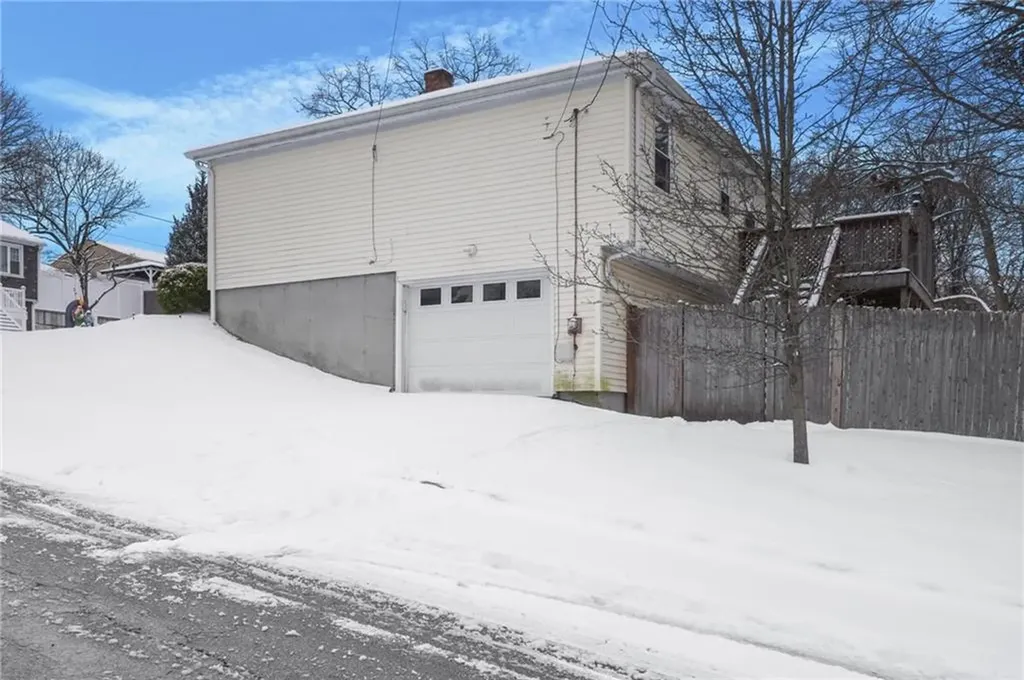 4 Clark Street North Providence RI 02911