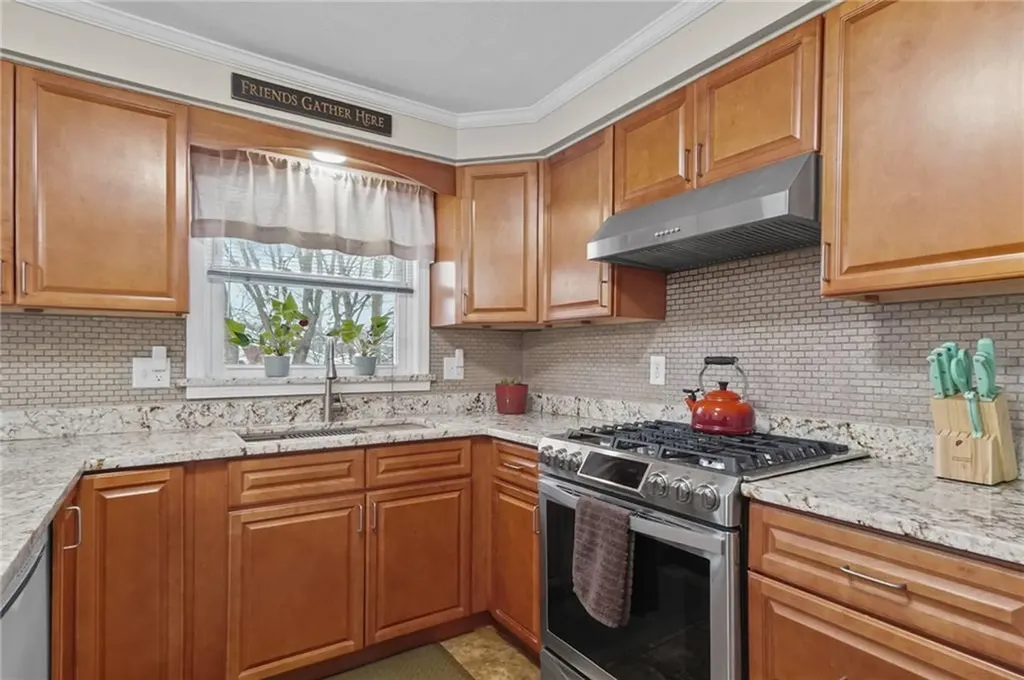 4 Clark Street North Providence RI 02911